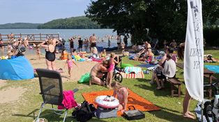 Lubowidz: Plaża nad jeziorem pękała w szwach. Rekordowa frekwencja