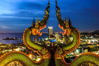 Tak wyglądają chińskie wpływy w Polsce. "Uzależnienie sektora telekomunikacyjnego"