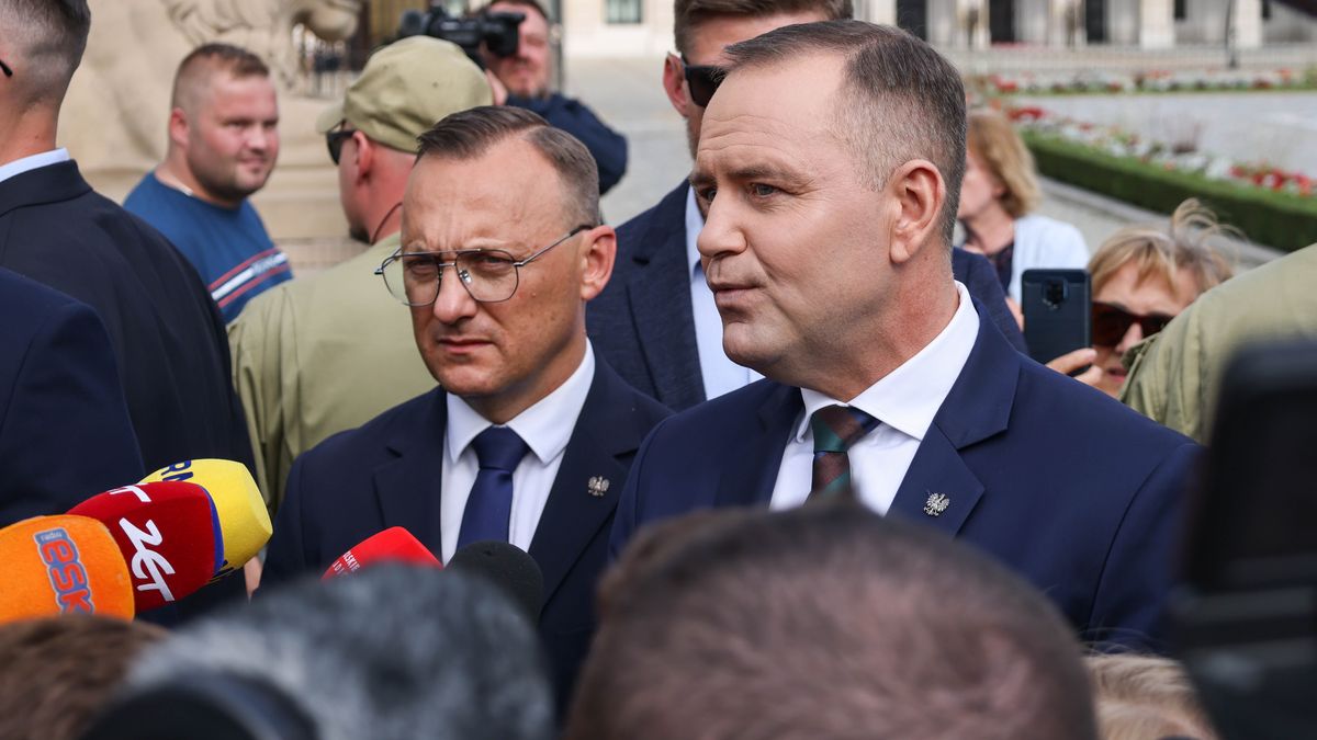 Albert Zawada
briefing, Karol Nawrocki, polityk, polityka, prasowy, prezydent, prezydent rp, głowa państwa
