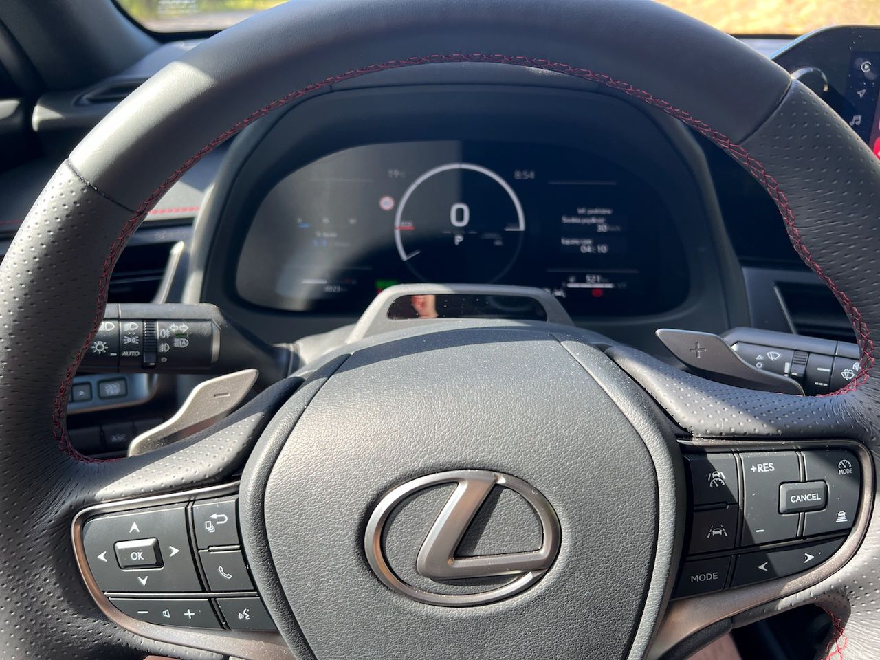 Lexus UX 300h