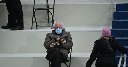 Bernie Sanders królem memów. Autor słynnego zdjęcia skomentował sprawę