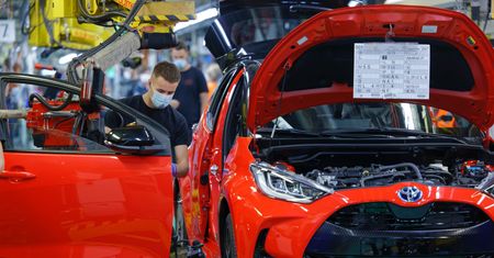 Toyota wstrzymuje produkcję we Francji i Wielkiej Brytanii z powodu zamknięcia granic