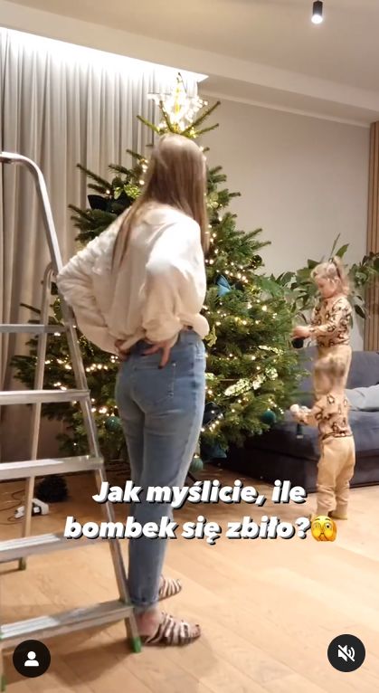 Agnieszka Kaczorowska ubrała choinkę