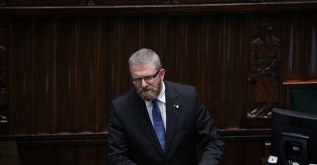 Gorąco w Sejmie. Grzegorz Braun wyrzucony z sali obrad