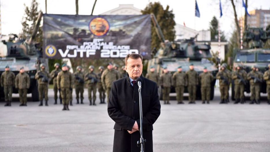 Szczepionka na COVID obowiązkowa dla wojsk? Błaszczak wprost