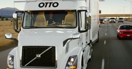 Autonomiczna ciężarówka zaliczyła próbę - Uber robi krok do przodu