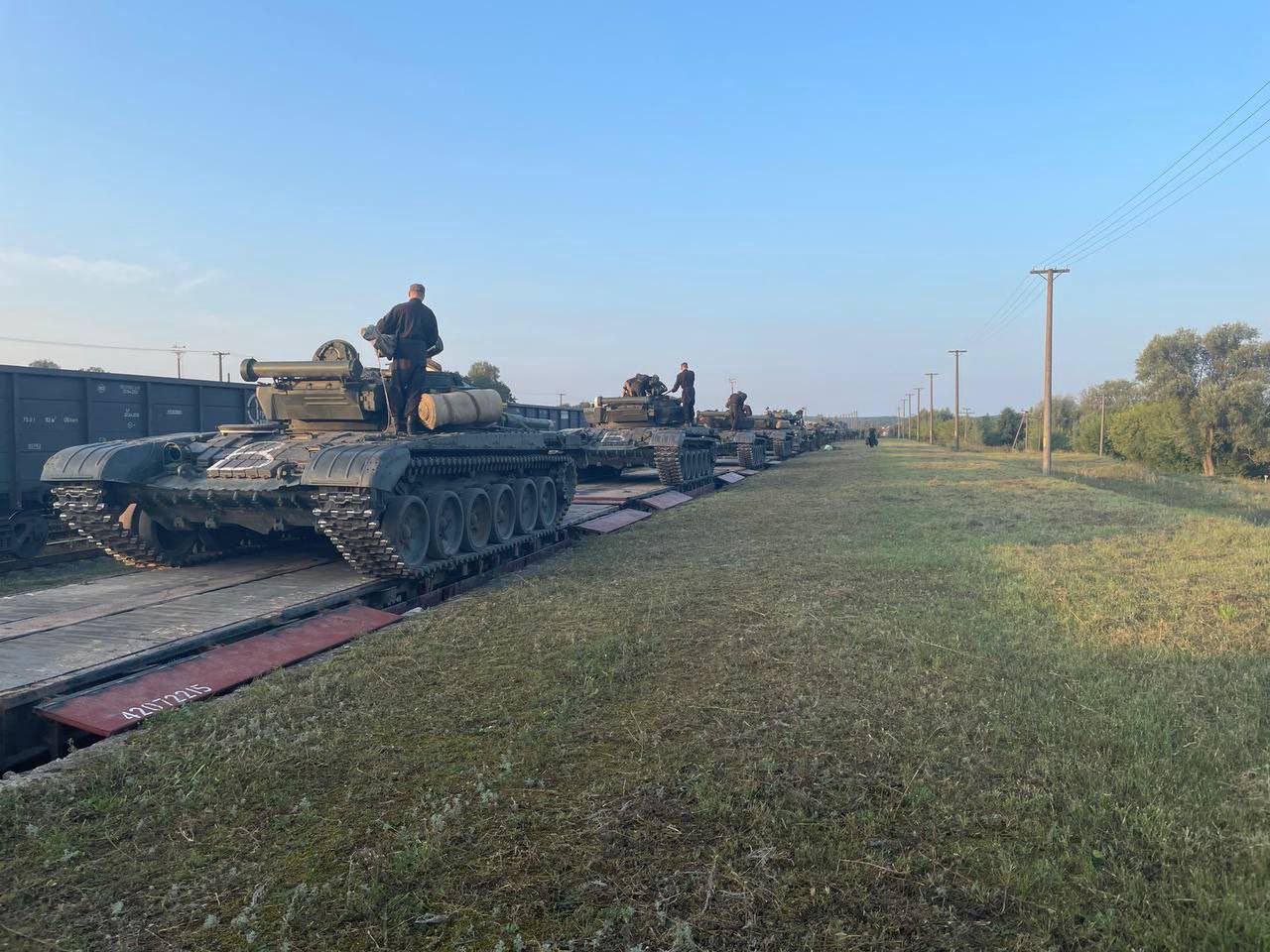 T-72B tanks of the Belarusian army