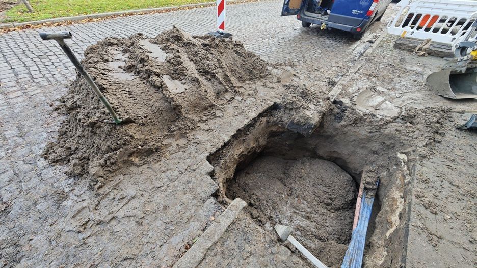 W czwartek, 27 listopada br. doszło do awarii magistrali wodociągowej w Toruniu