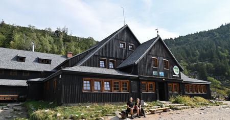 Samotnia w Karkonoszach. Jest decyzja. Nie ugięli się pod falą protestów