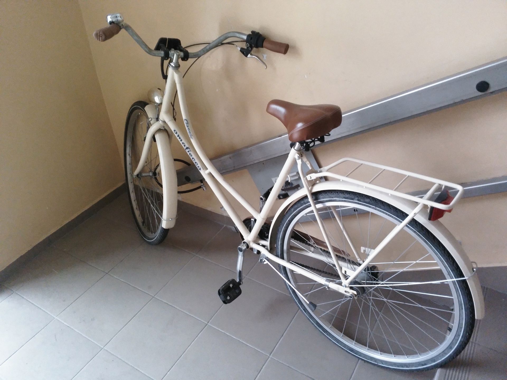 YotaPhone 2 - telefon o dwóch twarzach. Test i recenzja smartfona z ekranem E Ink 51