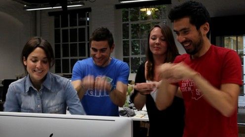 Złap iPhone’a i wiosłuj po zwycięstwo! 1