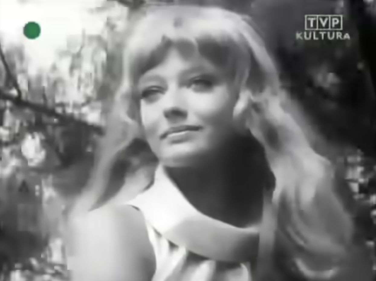 Ewa Szykulska wystąpiła w dwóch teledyskach Skaldów