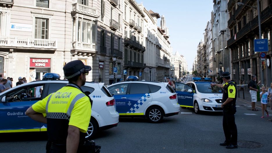 Katastrofa pod Barceloną. Służby w akcji 
