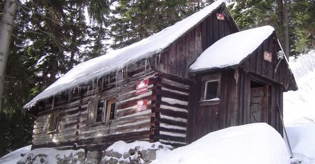 Chatka pod Śnieżnikiem. Śmierć turysty na szlaku. We wtorek sekcja zwłok