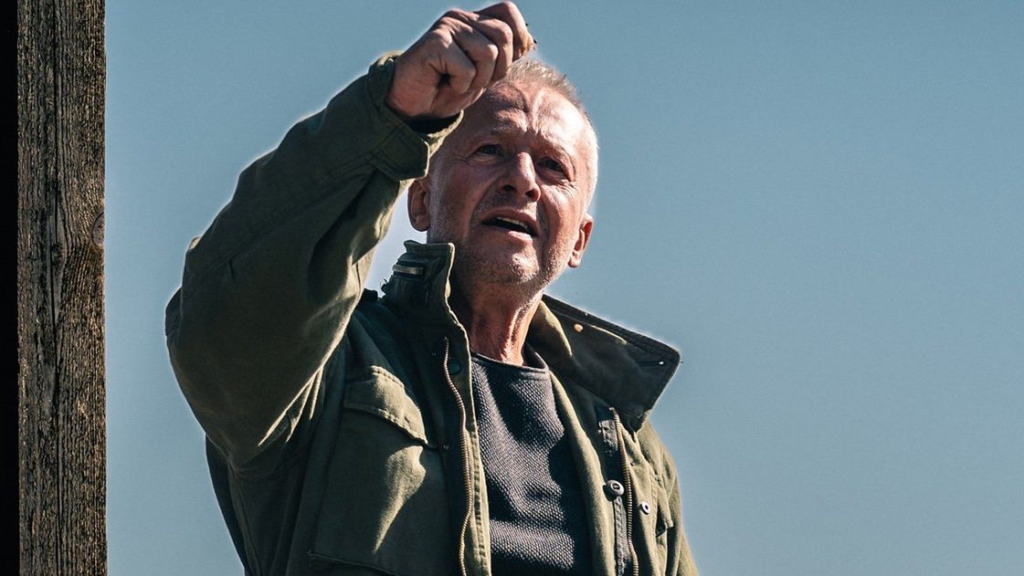 Bogusław Linda w filmie "Zamach na papieża"