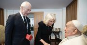 "Głęboko zasmucony". Król Karol wspomina papieża