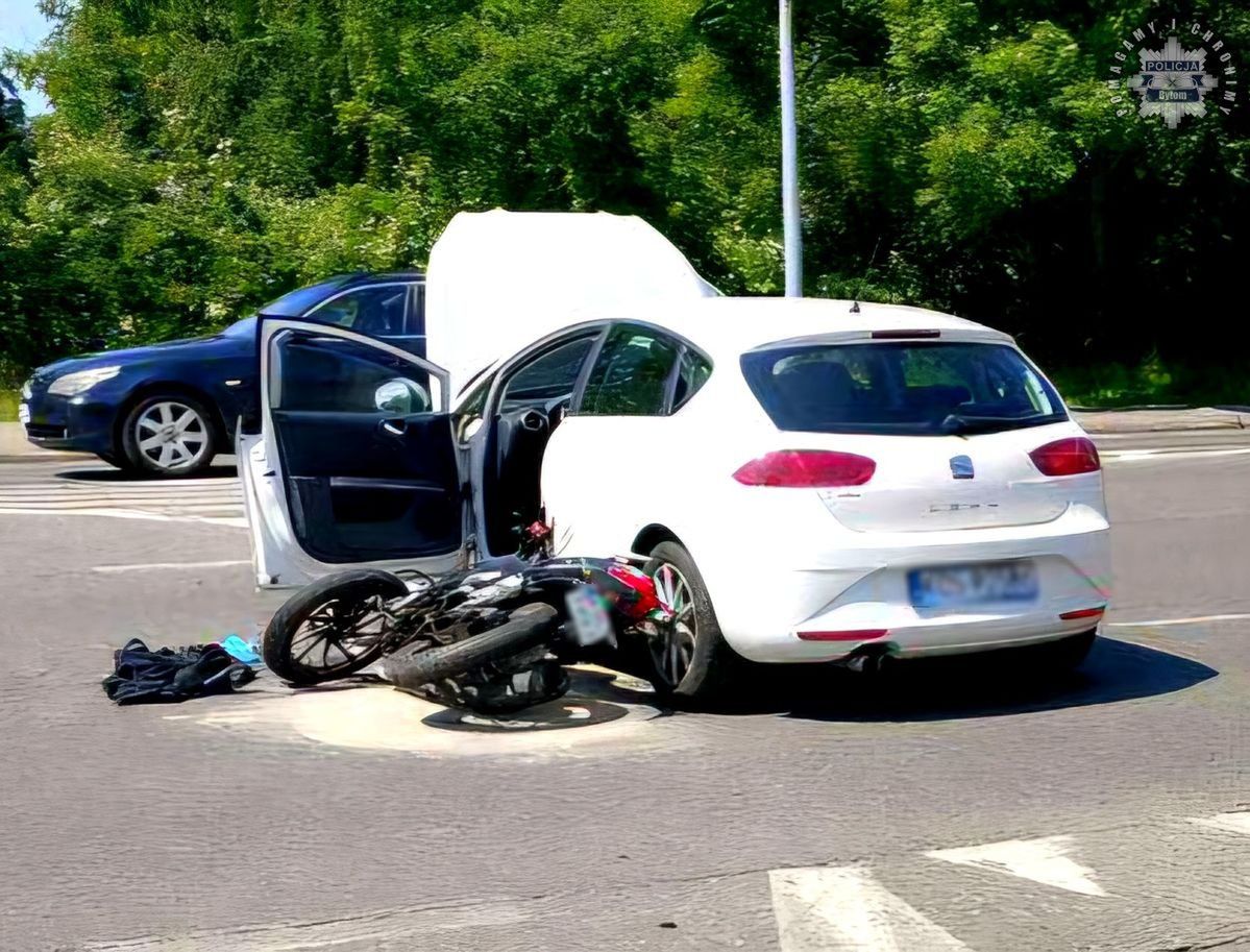 Groźny wypadek w Bytomiu. Kierowca jednośladu trafił do szpitala