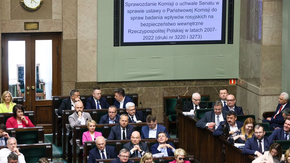 Lex Tusk - co to? Założenia ustawy o komisji ds. badania wpływów rosyjskich i prezydenckiej nowelizacji