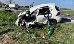 Wypadek pod Radomiem. Nie żyje 39-letnia kierująca