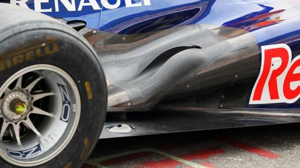 Końcowa sekcja układu wydechowego w bolidzie Red Bulla