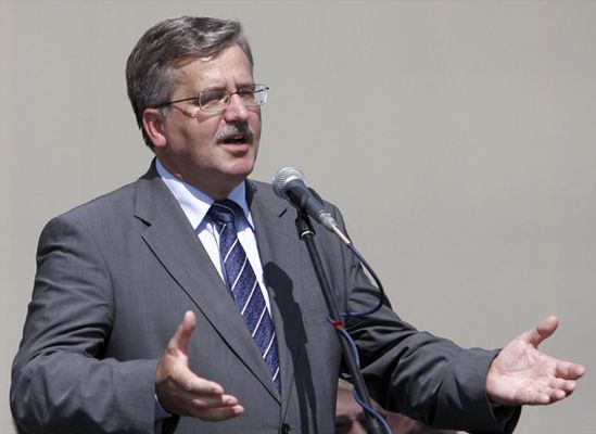 Komorowski przyznał sobie 83 tys. zł nagród