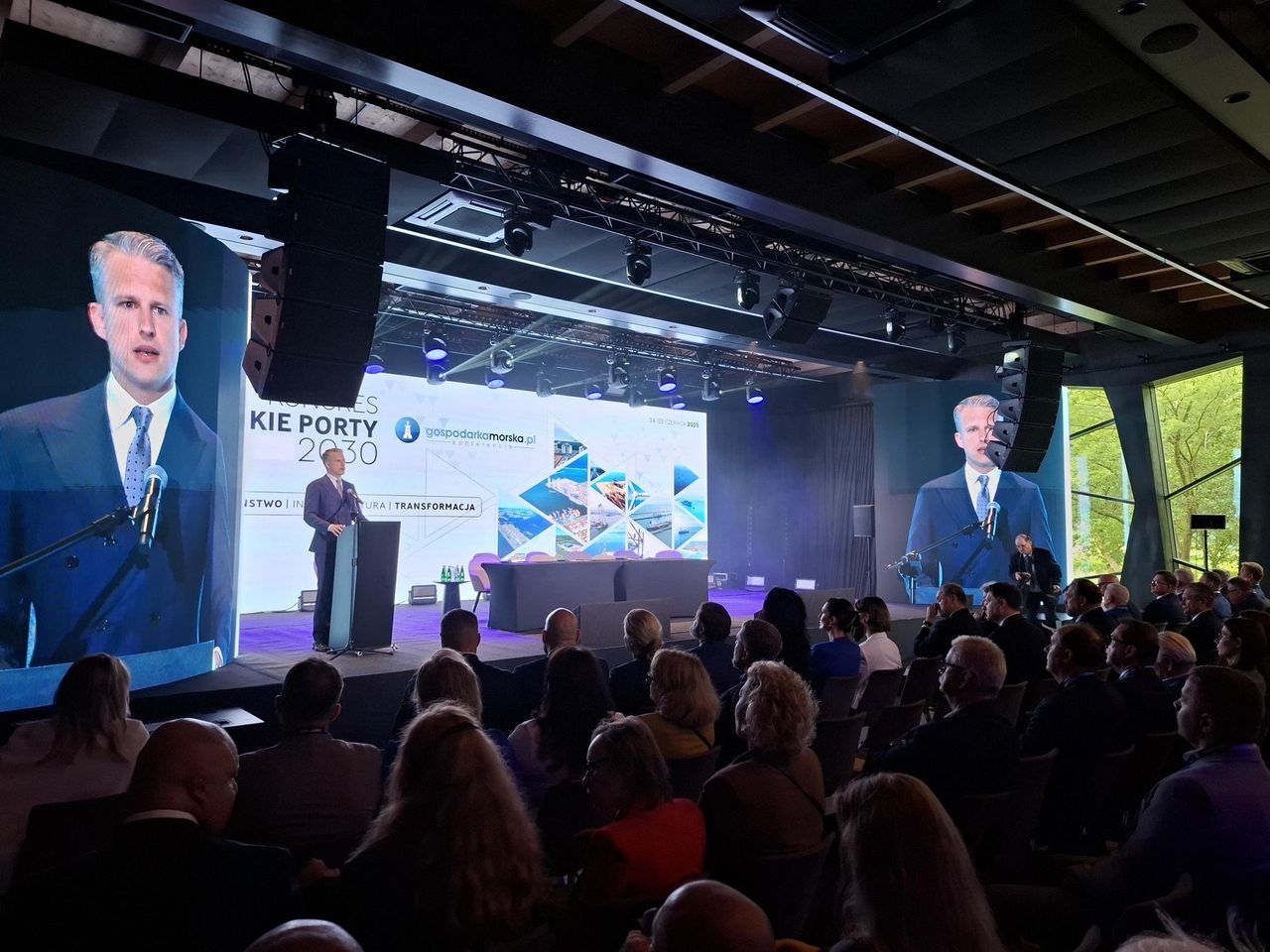Porty morskie zawarły porozumienie o współpracy. Crist, PGE Baltica, WIKE i GP Baltic zbudują statki instalacyjne dla morskiej energetyki