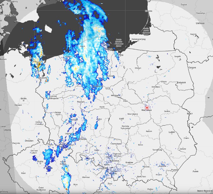 Seria ostrzeżeń IMGW. Na mapie radar pokazujący intensywność opadów
