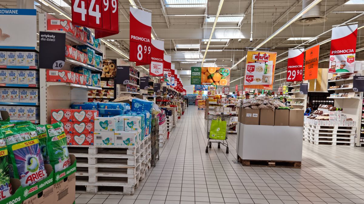 Czy 12 lutego to niedziela handlowa?