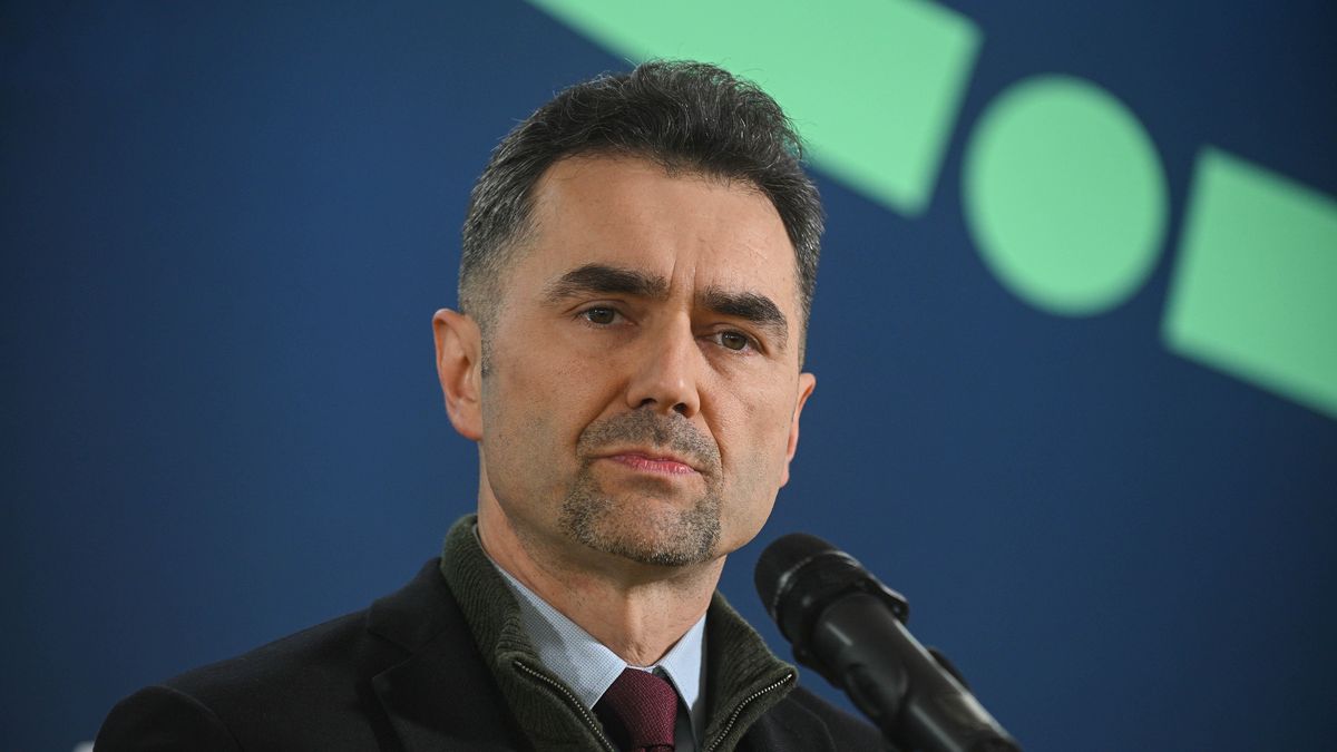 Piotr Malepszak
Marcin Obara
briefing prasowy, kolei, koleje, kolejowy, konferencja prasowa, nowe, PKP Intercity, poci�g, poci�gi, szybkie, transport