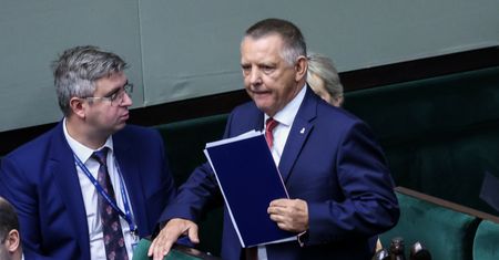 "Bardzo poważna kontrola". Marian Banaś: tysiące obywateli straciło oszczędności