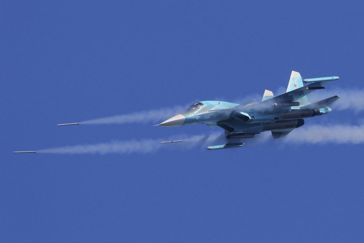 Rosyjskie myśliwce gubią cele. Latają z GPS-ami przyklejonymi taśmą do kokpitu - Wraki Su-34 były znajdowane z GPS-ami przyklejonymi taśmą do kokpitu