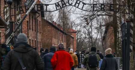 Muzeum Auschwitz ostrzega. Oszuści nie mają wstydu
