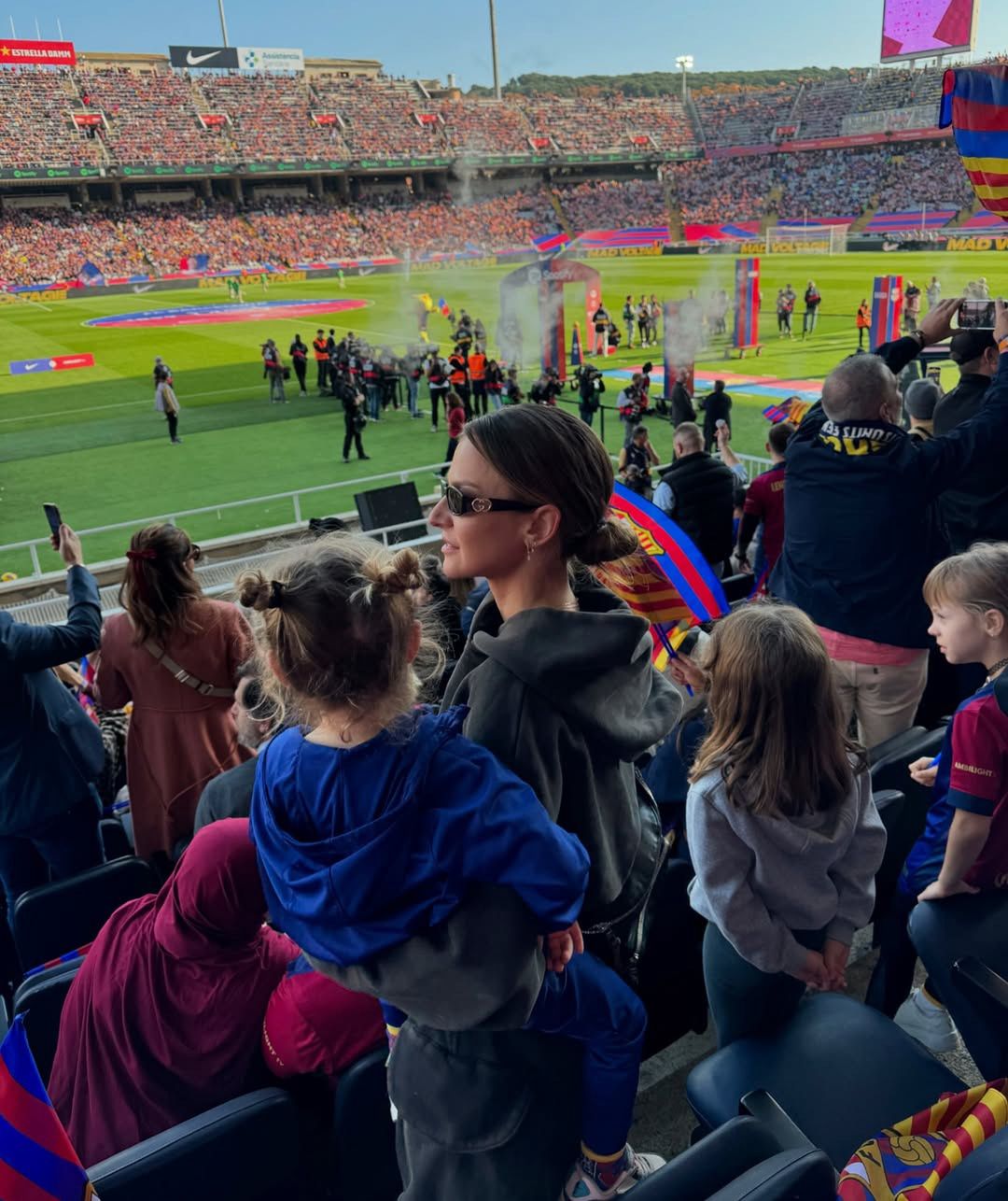 Anna Lewandowska z córkami