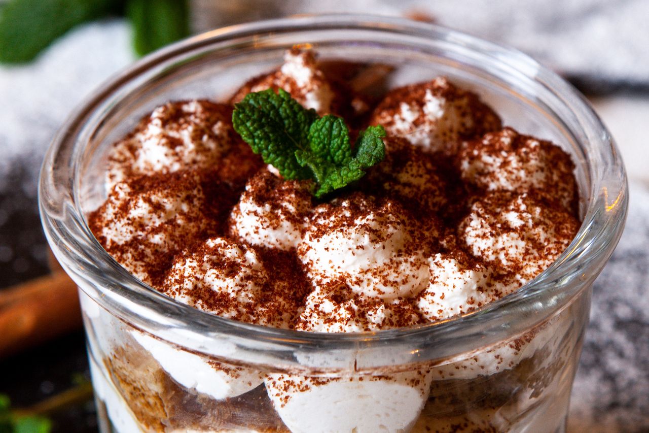 Dzień zaczynam owsianką przypominającą deser. Po spróbowaniu każdy prosi o przepis