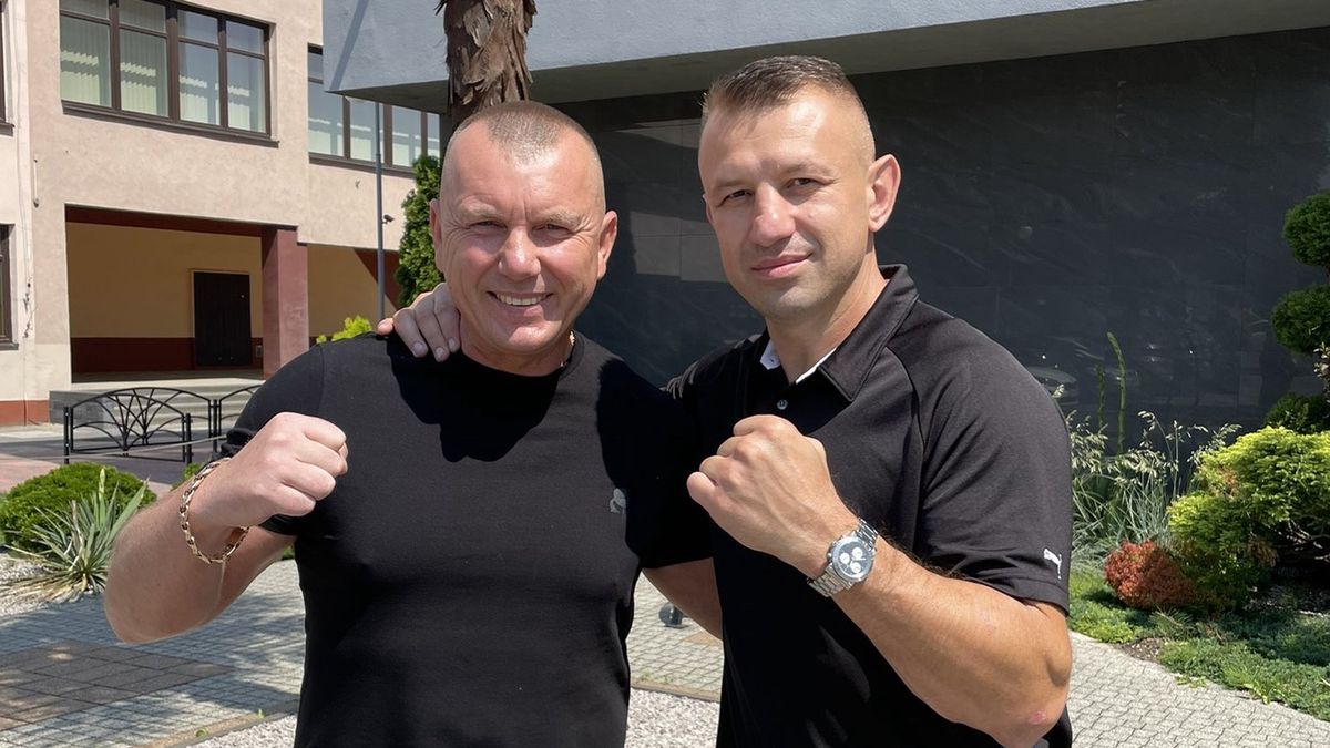 Tomasz Adamek (z prawej) zawalczy na gołe pięści?!