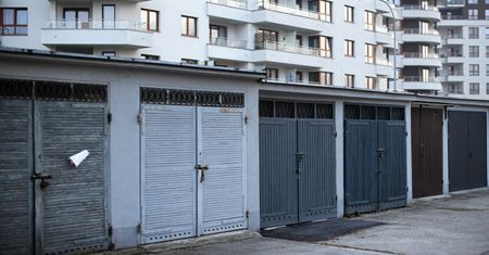 Szalone ceny garaży w Polsce. Niektórzy traktują jak inwestycję