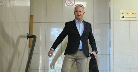 Ruszył proces ws. granatnika. Gen. Szymczyk na ławie oskarżonych