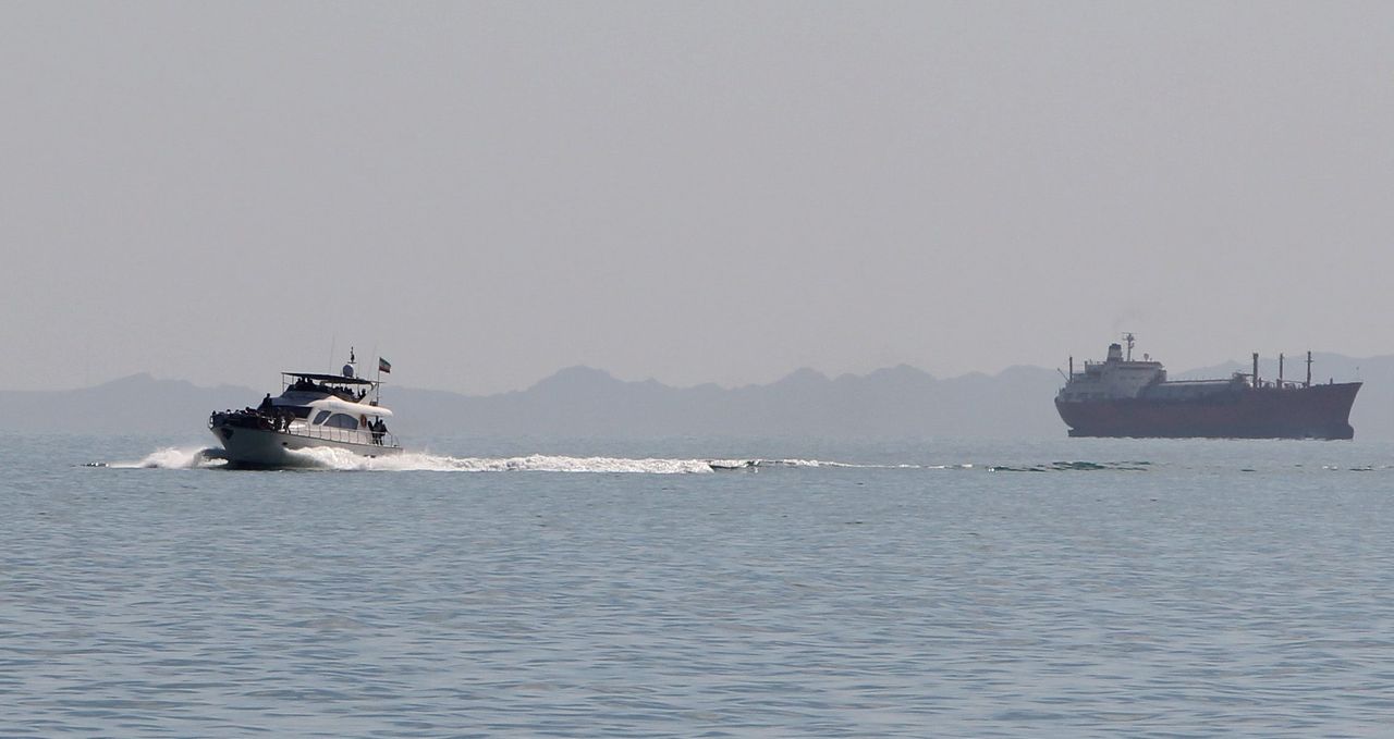 Jest termin otwarcia cieśniny. "Iran nie boi się powrotu do wojny"