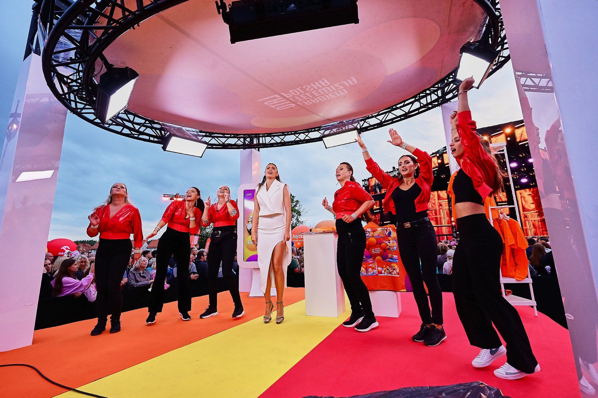 12.07.2025 Elblag Wakacyjna trasa lata z radiem i TVP 2 . Wieczorny wakacyjny koncert w Elblagu FOT. PRZEMEK SWIDERSKI / POLSKA PRESS / DZIENNIK BALTYCKI