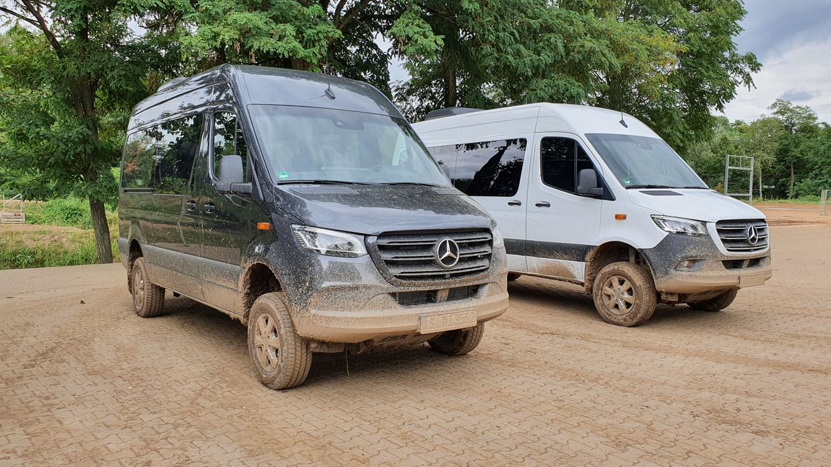 Kamper na takim podniesionym sprinterze wjechałby wszędzie