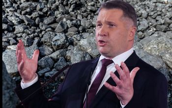 Czarnek obiecuje powrót do wydobycia węgla. Ekspert: mówi nieprawdę