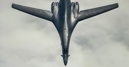Bombowce strategiczne B-1B Lancer jeszcze groźniejsze. To latający arsenał