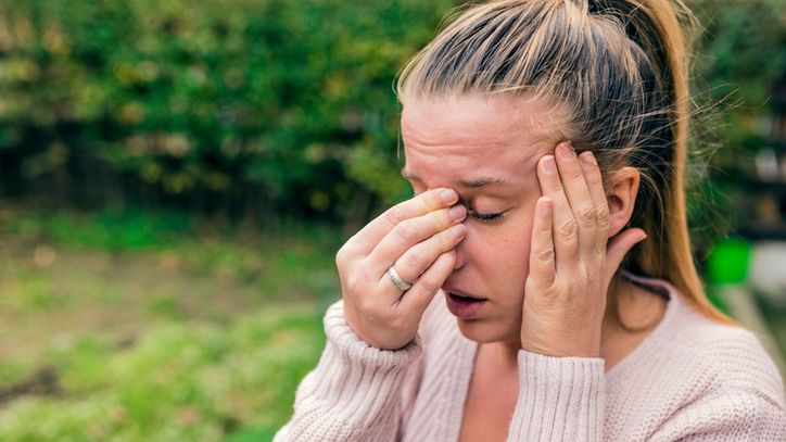 Zauważyłeś ten objaw? Może zwiastować udar