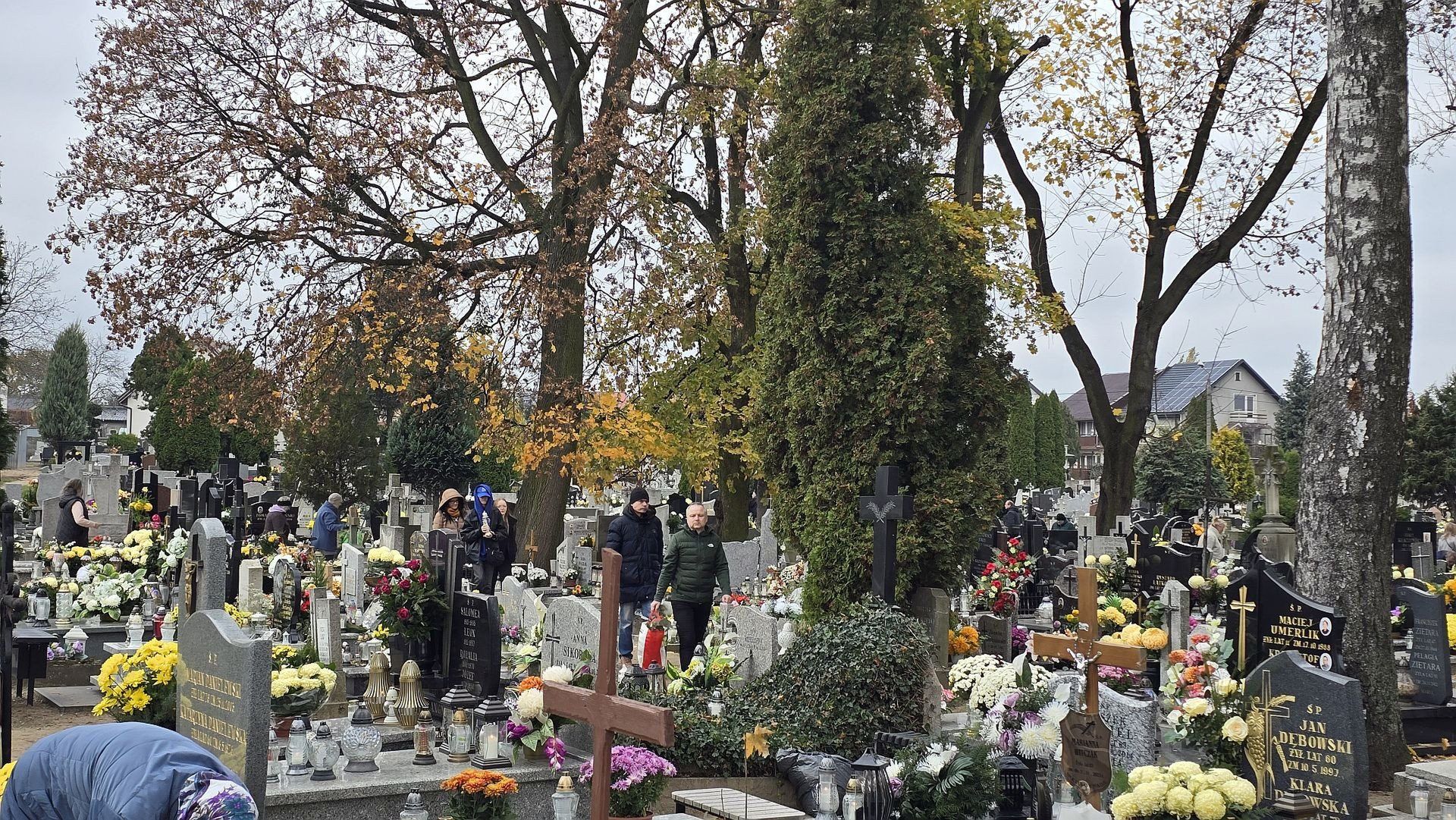 1 listopada 2024 na cmentarzy parafialnym w Aleksandrowie Kujawskim
