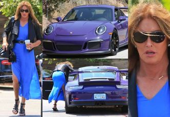 Caitlyn Jenner wysiada z porsche w niebieskiej sukience... (ZDJĘCIA)
