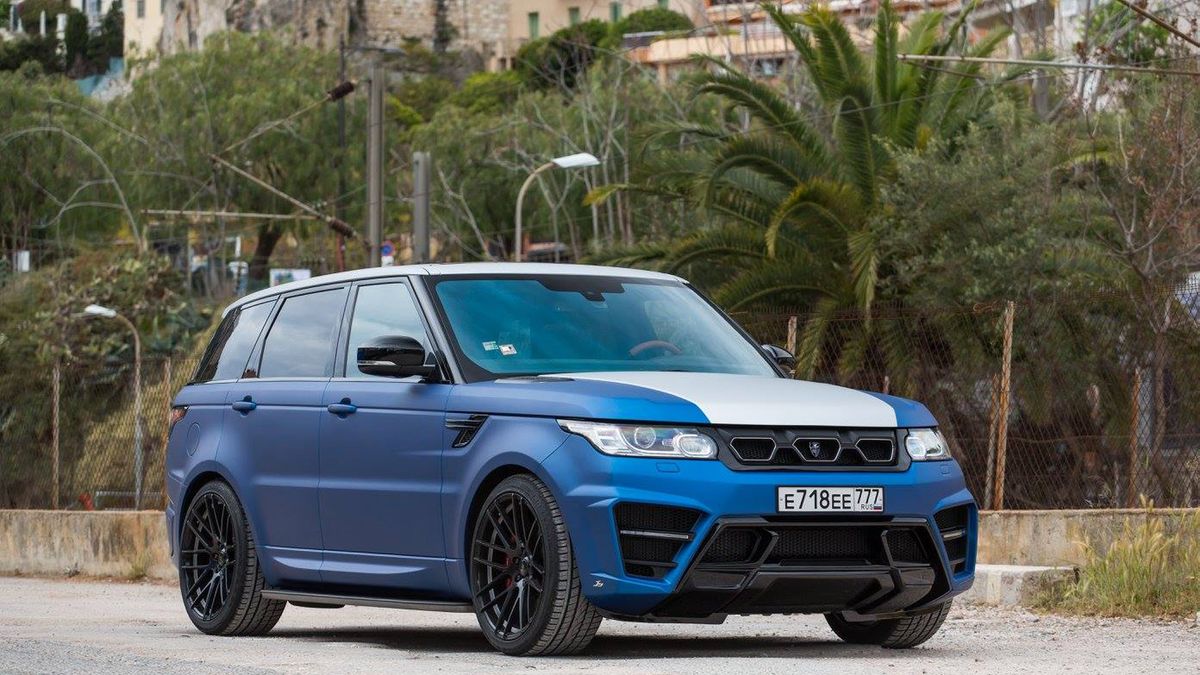 Auto dostało zastrzyk mocy w postaci dodatkowych 60 KM. Rozwija więc okrągłe 400 KM.