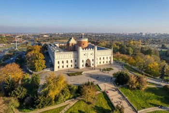 Lublin: Rewitalizacja Błonia pod Zamkiem. Powstanie nowoczesna przestrzeń zielona za ponad 22 mln zł