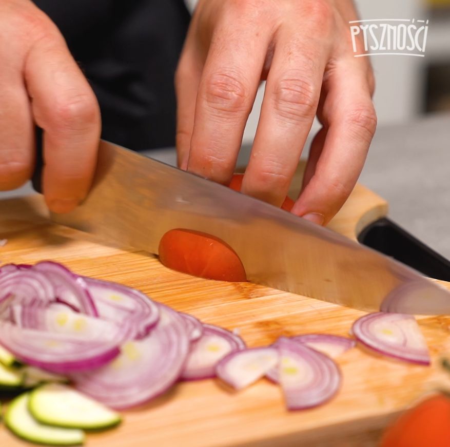 Slicing vegetables