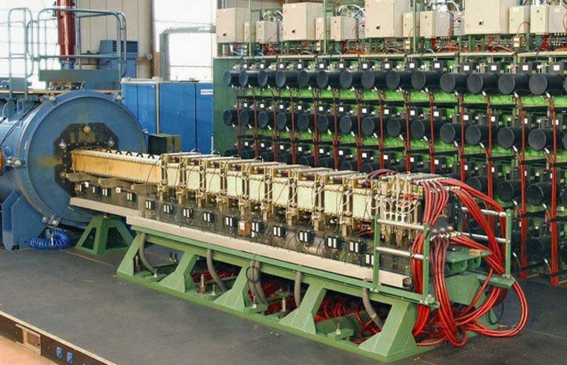 Eksperymentalny railgun z ISL