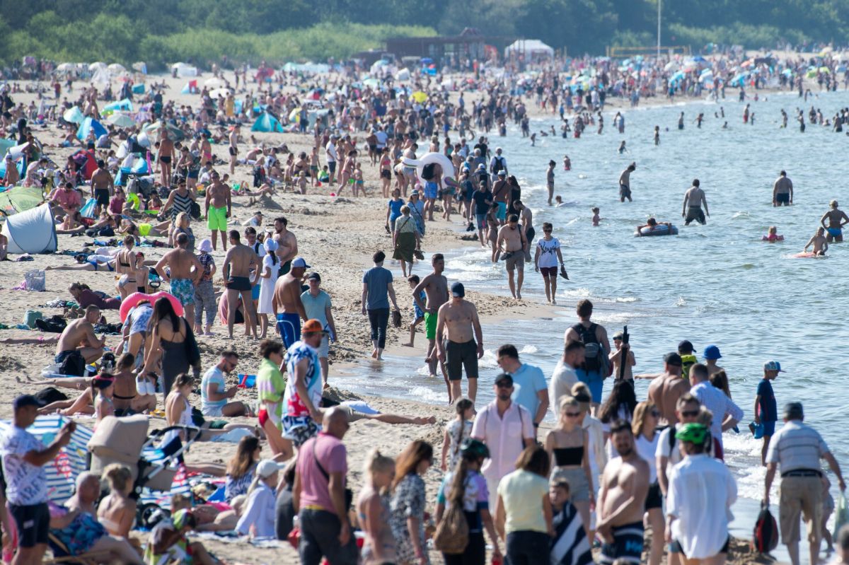 "Tego nie dało się wytrzymać". Oto co ludzie wyprawiają na plażach